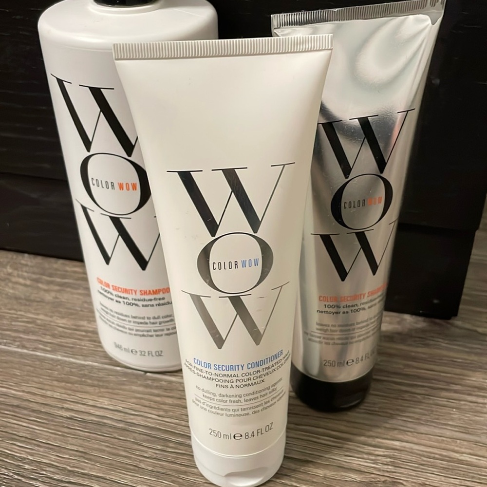 Color WOW Shampoos and conditioner